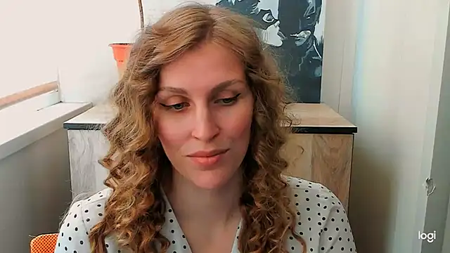 JuliaMuuun Chat XXX in diretta