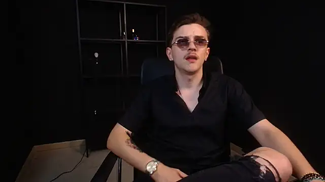 FelixStarkk Chat XXX live