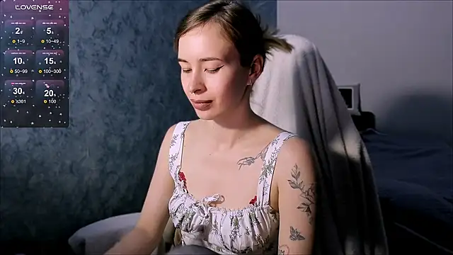 ZoyaMill élő XXX-chatje