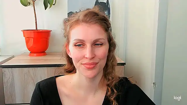 JuliaMuuun XXX чат на живо
