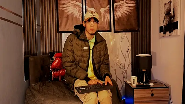 Pacomaster live XXX chat