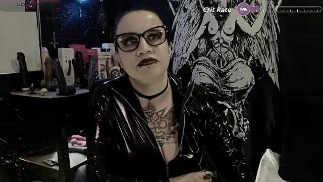 Chat XXX en directo de Evil_Queen_666