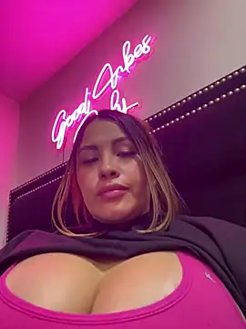 sexyyykloee Adlı Modelin Web Kamerası Şovu