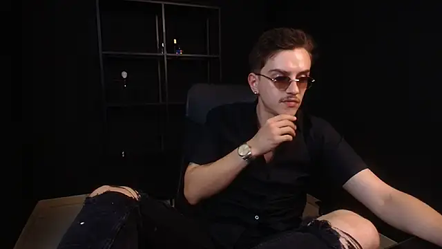 FelixStarkk: онлайн-секс-чат