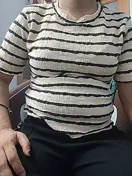 צ'אט XXX בשידור חי של Ruhi_07