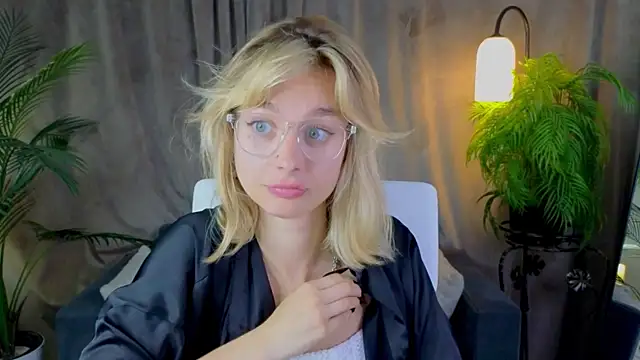 Chat XXX ao vivo de NoraMoreau