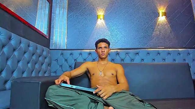 XXX chat uživo modela Yoel_Blessed