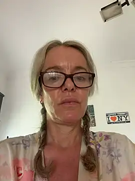 LadyMissNipsnLips Webcam show