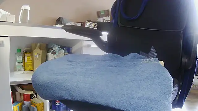 XXX chat uživo modela suedel65