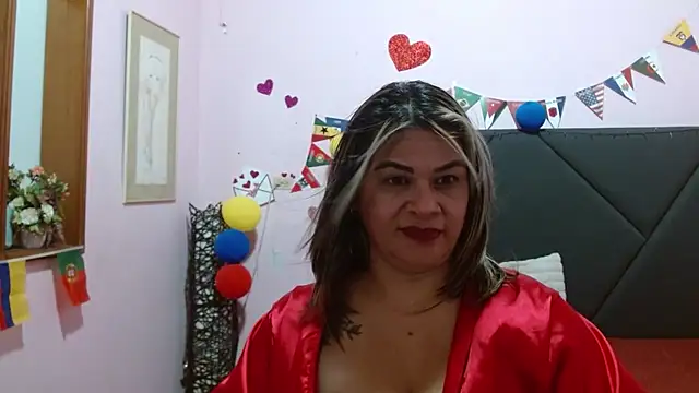 pamela_echeverria: онлайн-секс-чат