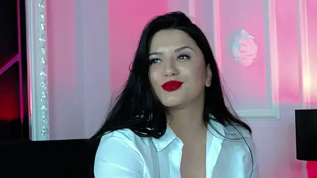 Chat +18 de EssenaMonroe ao vivo