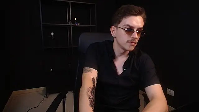 FelixStarkk Live XXX Chat
