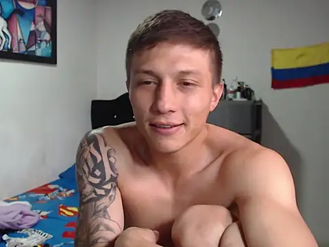 Stiiveen777 Live XXX-Chat