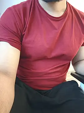 Czat XXX na żywo – 8inch_hunk19