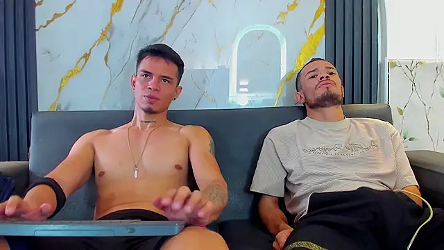 Brandon_Bless Live XXX-chat