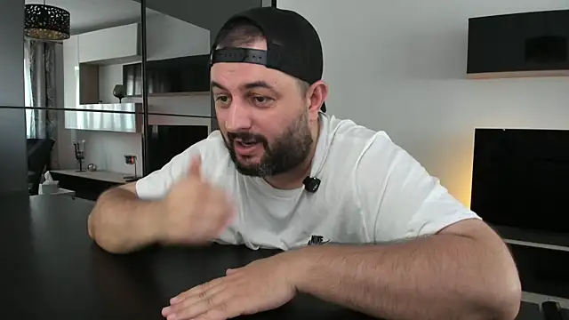 DravenPeak Chat XXX live
