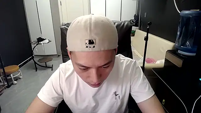 yichen008 即時 XXX 聊天