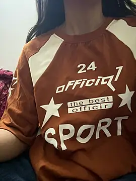 LuxeAura – Live XXX-chat