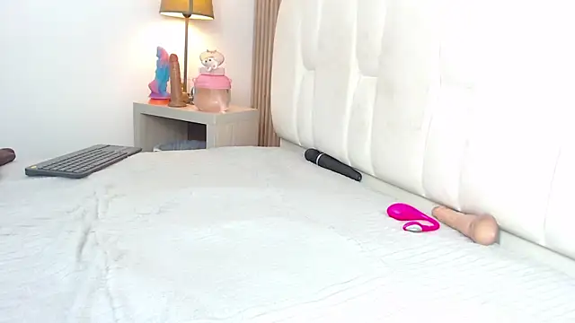 CharlotteSchmidttのライブXXXチャット