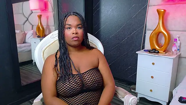 EbonyHenner – Live XXX-chat