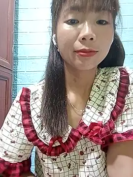 AmyLinee01 Live XXX-Chat