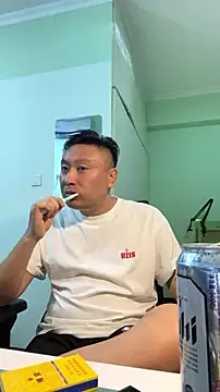 mrcake666 webkamerás műsora