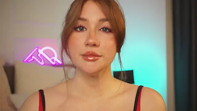 Chatroom XXX en direct de MeganStrane