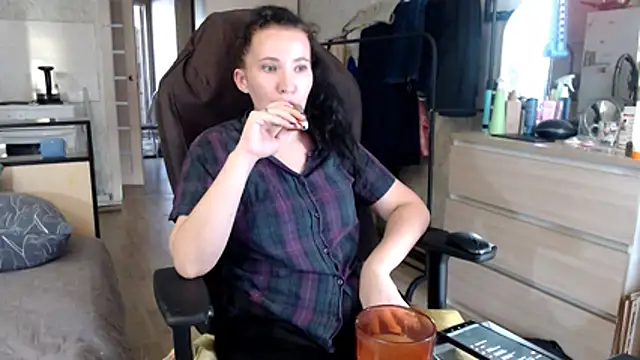 AnKey_Rayah Adlı Modelin Canlı XXX Sohbeti