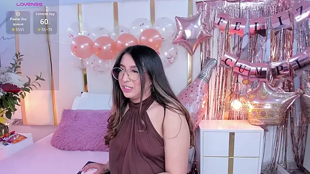 KamilaVegga – Naživo XXX chat