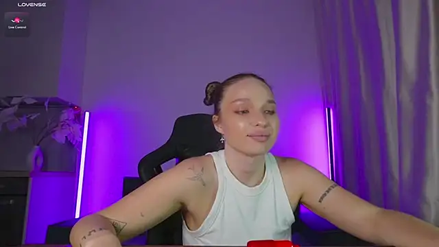 violla_sinzz Adlı Modelin Canlı XXX Sohbeti