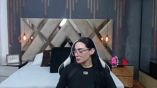 Chat +18 de MartinaaFit ao vivo