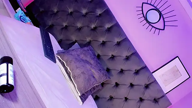 دردشة AngeliCute الجنسية المباشرة
