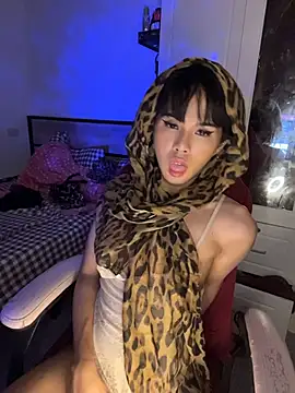 Plaxxxtique's Live XXX Chat