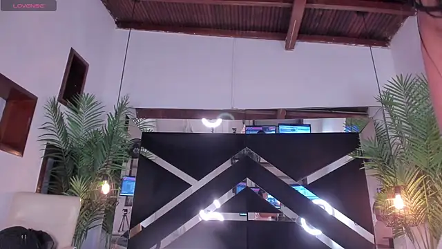 Chat XXX en directo de emily-fox