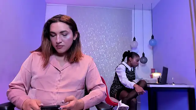 Chatroom XXX en direct de TomLondon_