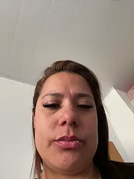 Živý XXX chat Pretty__Milf
