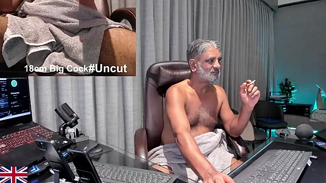 OnlineBossUK – Naživo XXX chat