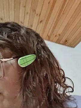 XXX chat uživo modela AlexxiaaMat