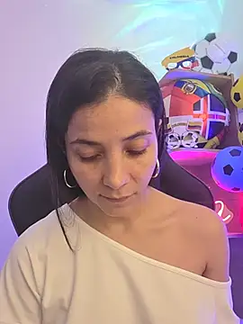 miaeyex's Live XXX Chat