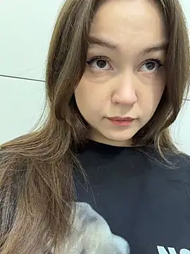 XXX chat uživo modela Peachy_Dream