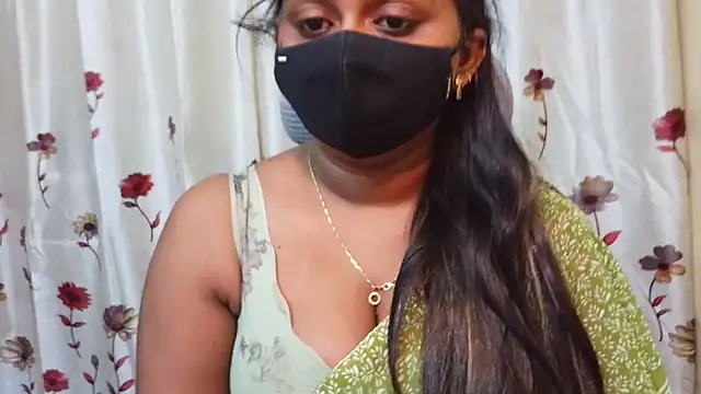 Pavani-Darling's Live XXX Chat