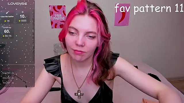 Chat +18 de Marie_Reyess ao vivo