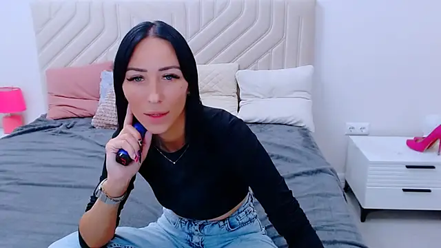 BURNING-BRUNETKA's Live XXX Chat