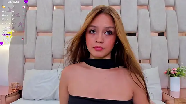 sarah_miller3 Adlı Modelin Canlı XXX Sohbeti