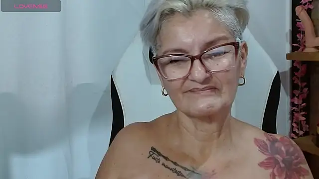 Chat +18 de bety-cum2 ao vivo