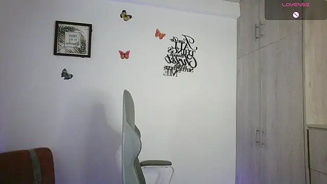 XXX chat uživo modela Nala_j8