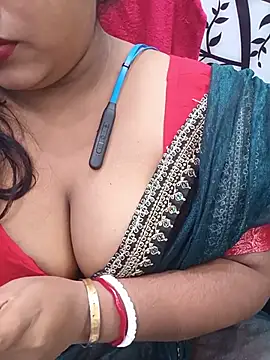 Chat XXX ao vivo de Navya_5