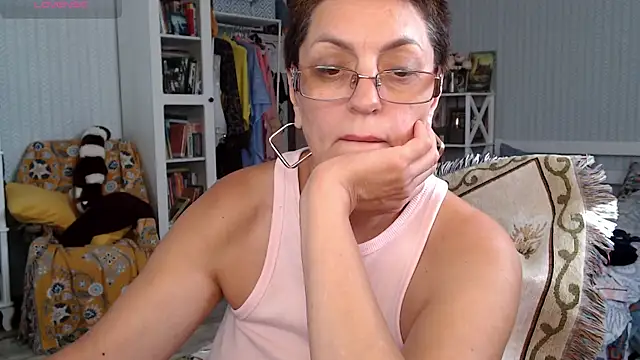 BloomingAllure Chat XXX live