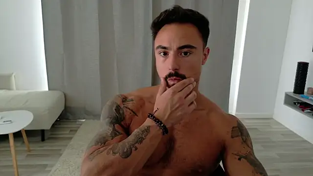 Master_Lukas Live XXX Chat