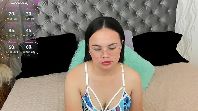 Онлайн чат XXX katt_eyes__